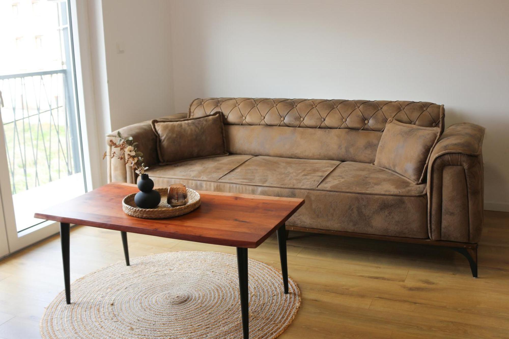 Apartment West Wing -